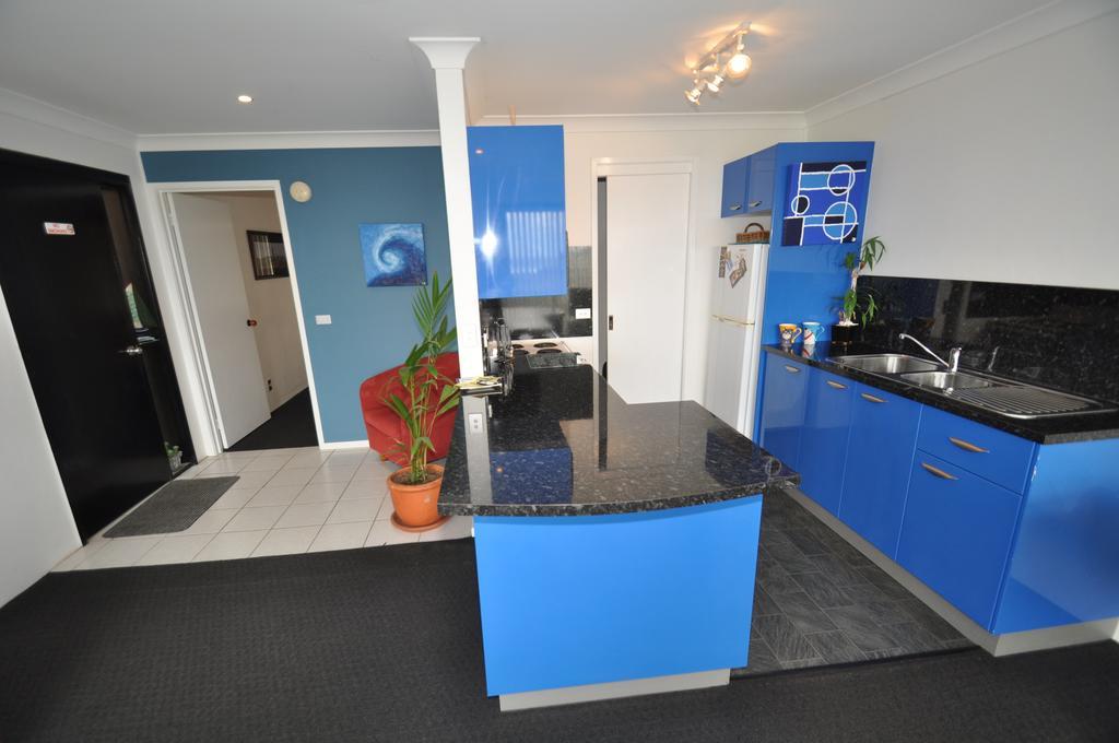 Beachfront Apartments Нарума Стая снимка